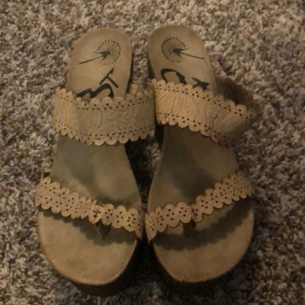 OTBT wedges size 9